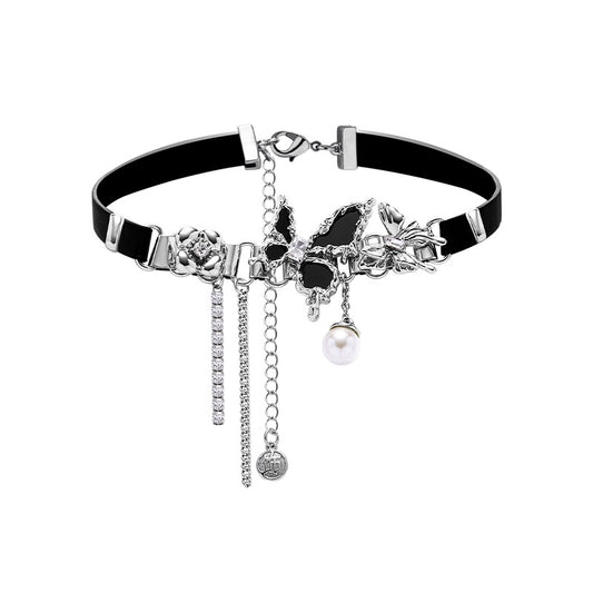 Chic Noir Butterfly Choker with Pearl Accent